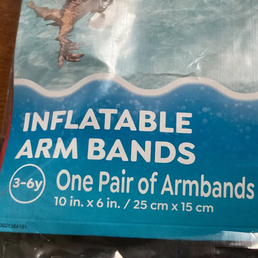 Bring on the Sun Red Inflatable Armbands Bundle New  10”x6” 3-6y